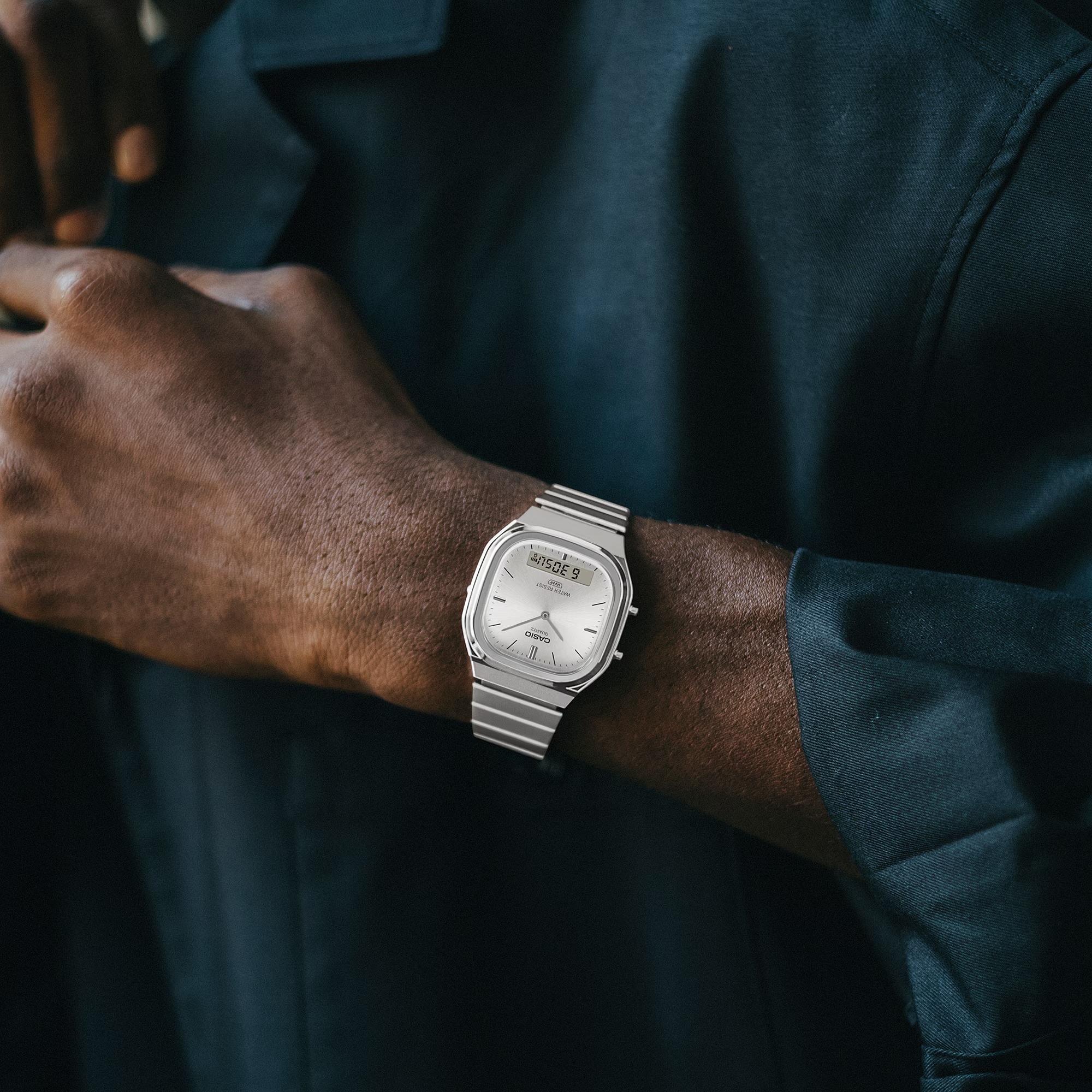 CASIO AQ-240 watches in silver, blue and gold